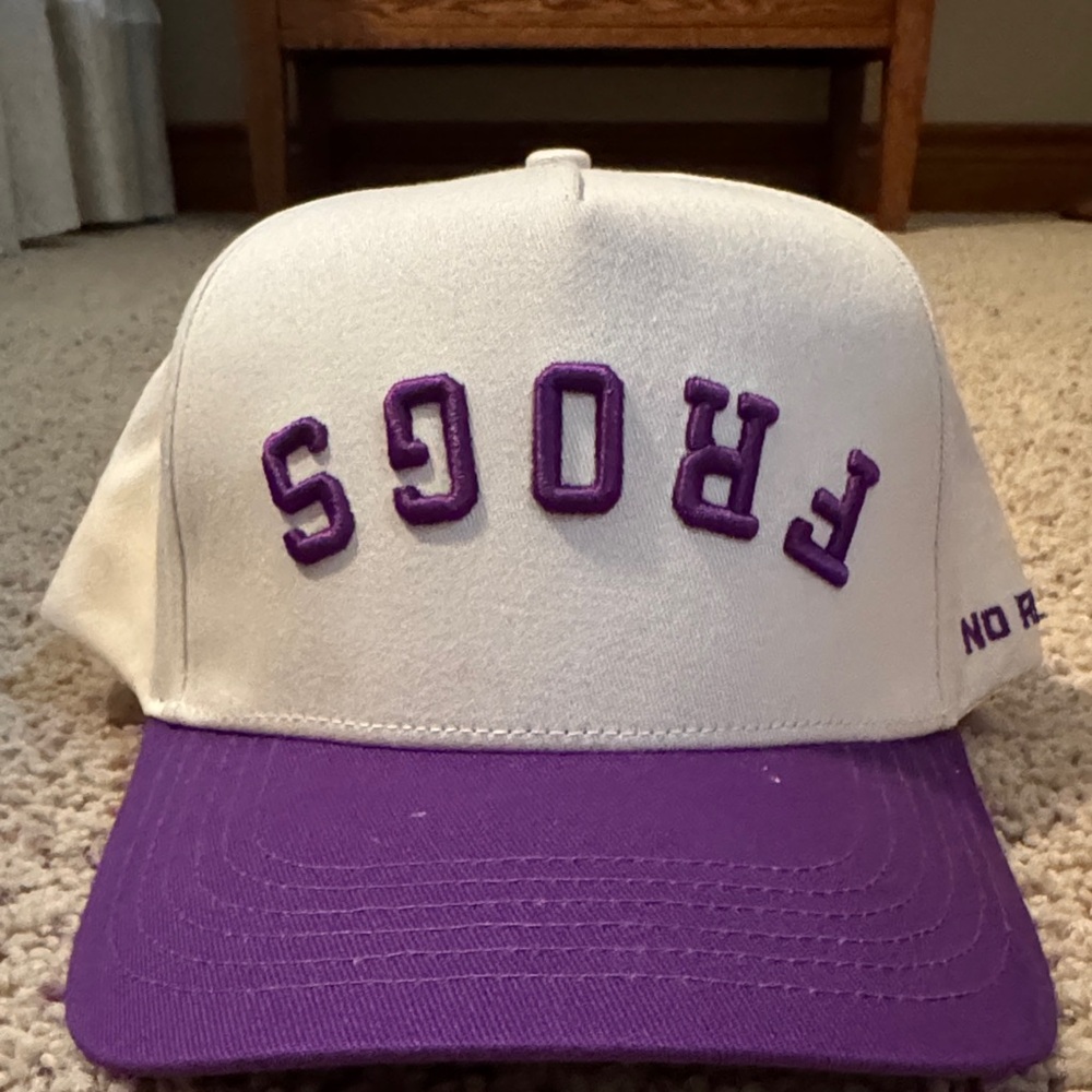 Stylish Purple and White Men's Cap